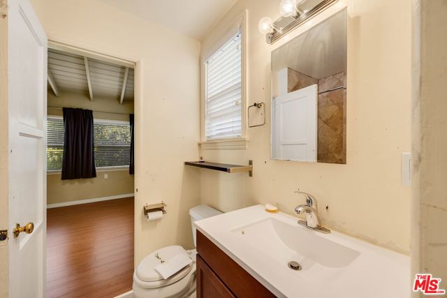 15217 Hartsook Street photo 17