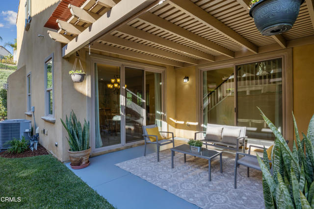 Detail Gallery Image 11 of 73 For 627 E Orange Blossom Way, Azusa,  CA 91702 - 4 Beds | 4/1 Baths