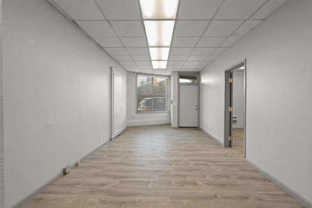 19 Joost Avenue, San Francisco CA: https://media.crmls.org/mediaz/3eee94a3-698c-4c80-98bd-89fa30056fab.jpg