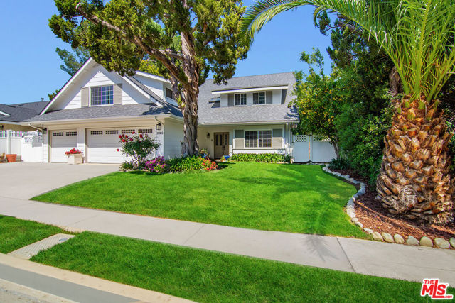 5020 Dantes View Drive, Agoura Hills CA: https://media.crmls.org/mediaz/3eeead64-cc9b-441c-b311-8e82841219e0.jpg