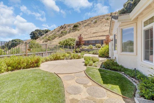 21775 Woodrose Place, Salinas CA: https://media.crmls.org/mediaz/3eeed2ac-5bcd-4926-a453-67f68b958cd2.jpg