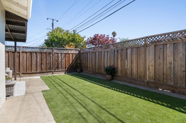 2259 Springfield Way, San Mateo CA: https://media.crmls.org/mediaz/3ef0392d-c200-499e-8d8f-d845f008383b.jpg