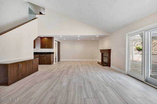 4183 Churchill Drive, Newbury Park CA: https://media.crmls.org/mediaz/3ef05015-4b37-4924-ae09-057a9a979f0f.jpg