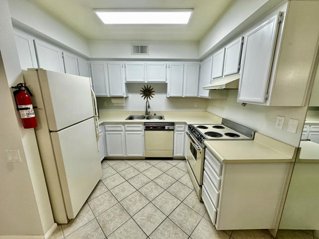 Image 8 of 56 For 1679 Sunflower Court