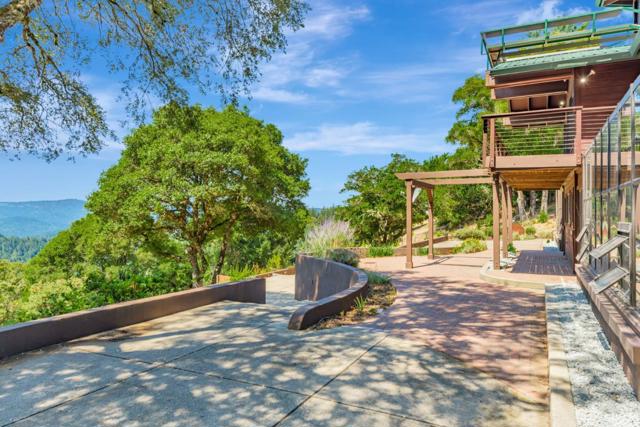 950 Oak Ridge Road, Los Gatos CA: https://media.crmls.org/mediaz/3ef0963f-6745-4868-86bd-99445fb50f97.jpg