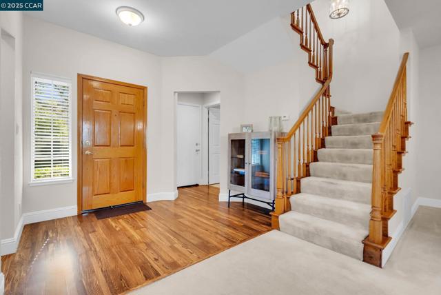 337 Saclan Terrace, Clayton CA: https://media.crmls.org/mediaz/3ef18dc7-7426-4848-95a6-c4563944ff19.jpg