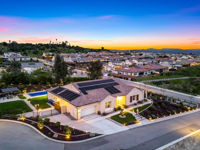 21992 Wilgen Rd, Escondido CA: https://media.crmls.org/mediaz/3ef1de27-ac1c-437e-9a44-c37c0e2b676a.jpg
