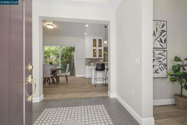 208 Valley View Pl, El Sobrante CA: https://media.crmls.org/mediaz/3ef24de8-35b4-44e0-82d4-45d42f5aff91.jpg
