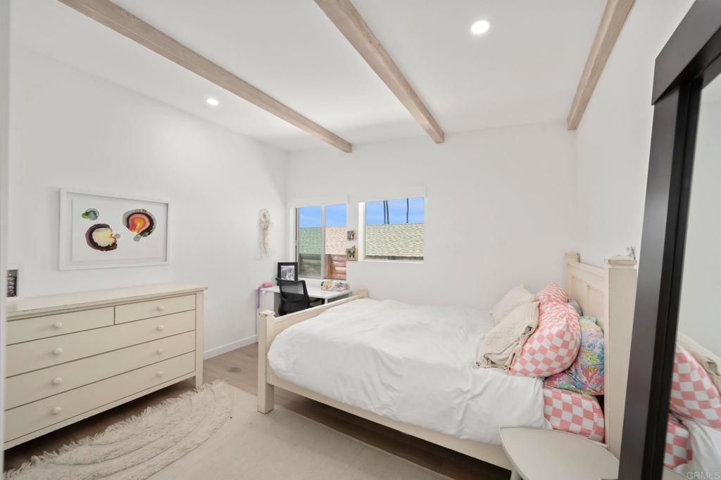 612 8th St. - photo 8