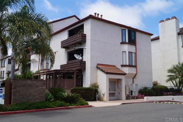 376 Center Street, Chula Vista CA: https://media.crmls.org/mediaz/3ef3482a-0e58-43e3-86f9-85a1e1423c5a.jpg
