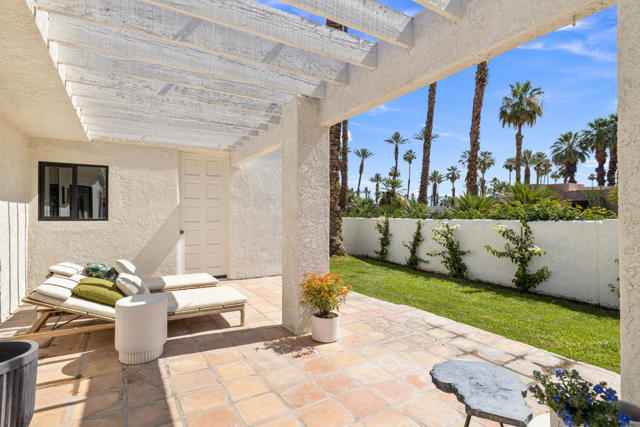 75465 Montecito Drive, Indian Wells CA: https://media.crmls.org/mediaz/3ef34d39-ec14-47bd-b9a7-fd1e168bd5c9.jpg