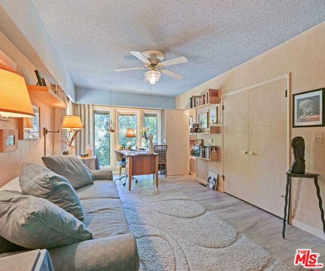 2228 Vista Del Mar Place, Los Angeles CA: https://media.crmls.org/mediaz/3ef3b277-e3ba-4798-82bc-aaddcd4c542e.jpg