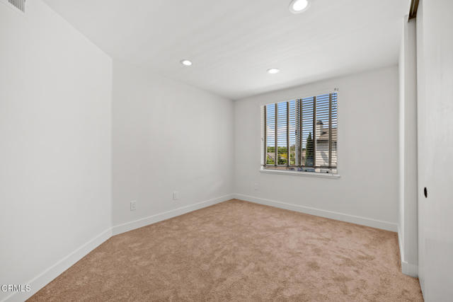 Image 47 of 62 For 1268 Dale Circle