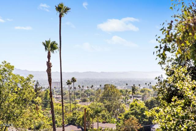 709 Wilson Court, Burbank CA: https://media.crmls.org/mediaz/3ef4b90d-3b45-4a55-a87a-09f66eed69c2.jpg