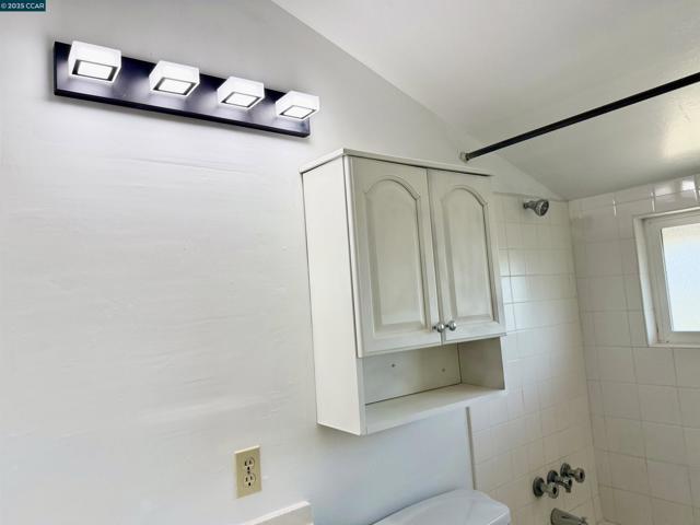 19 Flamingo Ct, American Canyon CA: https://media.crmls.org/mediaz/3ef58844-8171-4278-99cf-647c764f3dd9.jpg