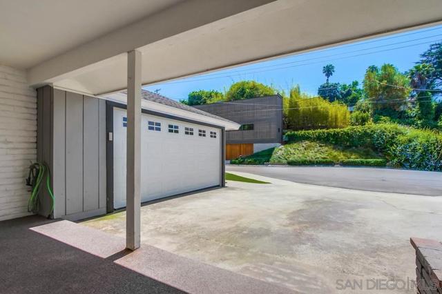 4711 ASHBY ST, San Diego CA: https://media.crmls.org/mediaz/3ef67b48-d977-4e63-9141-72d97e28caf5.jpg