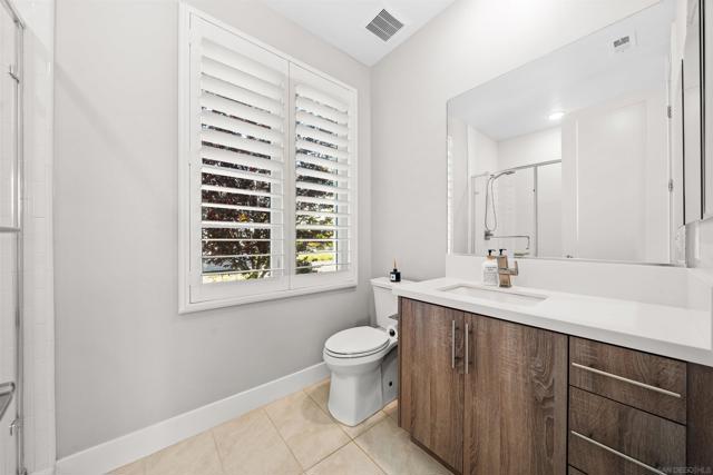 5347 Morning Sage Way, San Diego CA: https://media.crmls.org/mediaz/3ef73375-199d-4d2b-97ec-bd1c8a3aac90.jpg