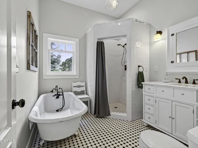 Detail Gallery Image 15 of 43 For 45060 Covelo St, Mendocino,  CA 95460 - 3 Beds | 1 Baths