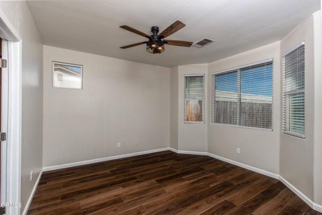 Detail Gallery Image 19 of 34 For 501 Butte Ct, Shafter,  CA 93263 - 3 Beds | 3 Baths