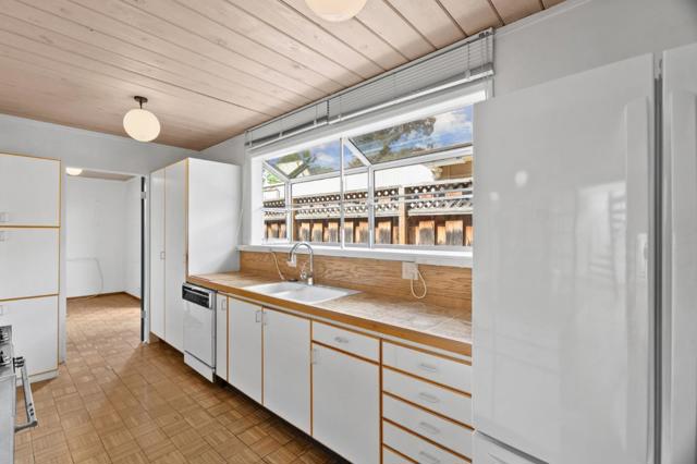 1736 Frobisher Way, San Jose CA: https://media.crmls.org/mediaz/3efa5c74-5f25-407a-acd1-3f7a52f6b07c.jpg