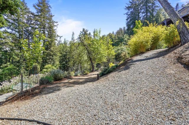 20420 Idylwild Road, Los Gatos CA: https://media.crmls.org/mediaz/3efa7883-f686-4054-89bb-c7b891e824aa.jpg