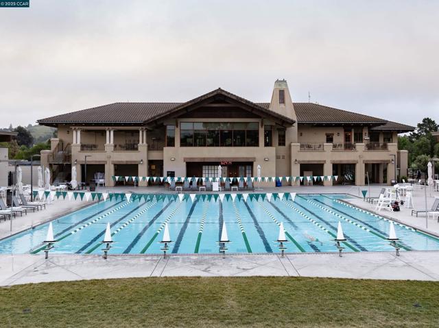 1206 Rimer Dr, Moraga CA: https://media.crmls.org/mediaz/3efaa9a6-3bb2-465b-b1a2-b3ff5bf7cd8d.jpg