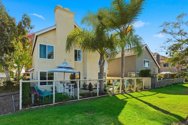 3626 Lorimer Ln, Encinitas CA: https://media.crmls.org/mediaz/3efb6929-bbbe-4c8c-8573-708a1054fef2.jpg