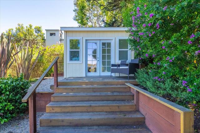 799 Grace Street, Monterey CA: https://media.crmls.org/mediaz/3efca66e-96c9-4502-849f-f7afb665f95f.jpg