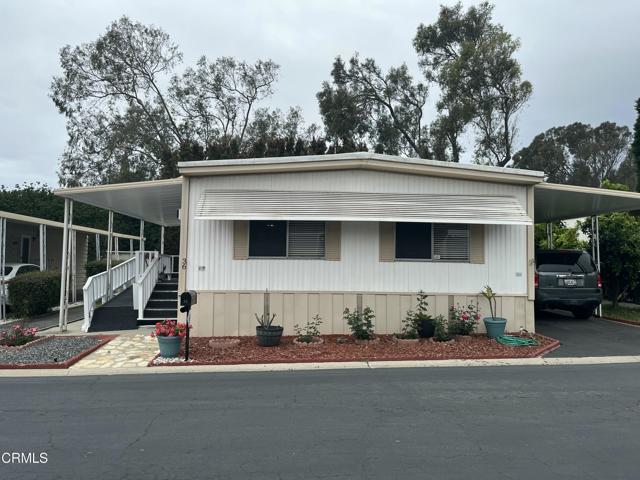 Detail Gallery Image 2 of 14 For 36 Copland Cir #36,  Ventura,  CA 93003 - 2 Beds | 2 Baths