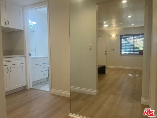 1017 Sonora Avenue, Glendale CA: https://media.crmls.org/mediaz/3efd57bd-47eb-4402-b15a-afb3e5d6a70b.jpg