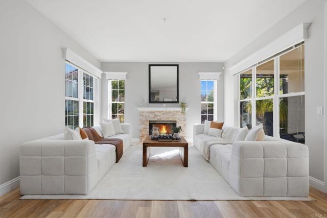 Detail Gallery Image 6 of 68 For 1921 Cresthaven Dr, Vista,  CA 92084 - 4 Beds | 3 Baths