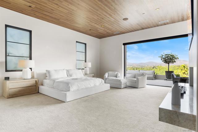 Image 29 of 52 For 5516 La Crescenta