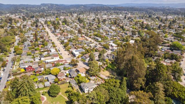 140 S Branciforte Avenue, Santa Cruz CA: https://media.crmls.org/mediaz/3efefda6-74a9-48d9-b975-2bcf8ee99dcd.jpg