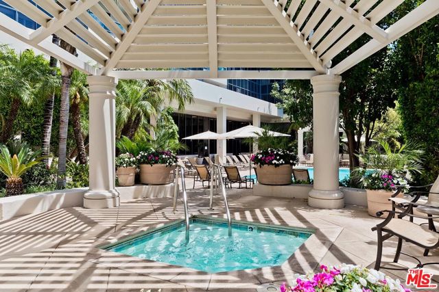 10724 Wilshire Boulevard, Los Angeles CA: https://media.crmls.org/mediaz/3eff45e3-cb4f-4f38-b9ba-818dbb5a42aa.jpg