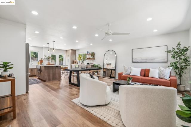 1051 Kaski Ln, Concord CA: https://media.crmls.org/mediaz/3eff5813-5f66-42a4-be1e-7c6ac8f4901c.jpg