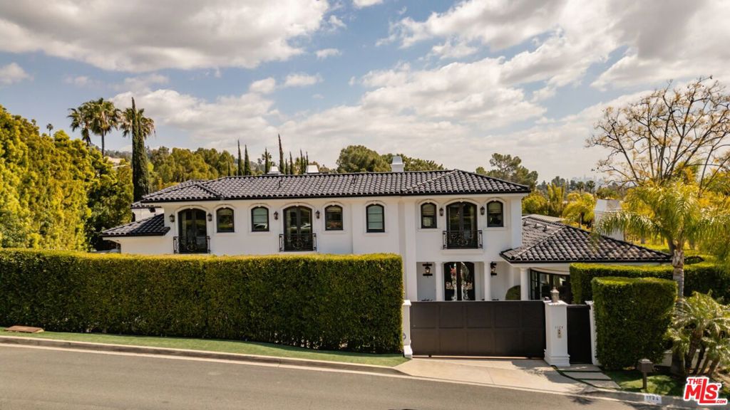 1124 Marilyn Drive, Beverly Hills, CA 90210