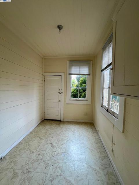 459 11Th Ave, San Francisco CA: https://media.crmls.org/mediaz/3f0107b4-7ecb-4424-9415-273056e363fe.jpg