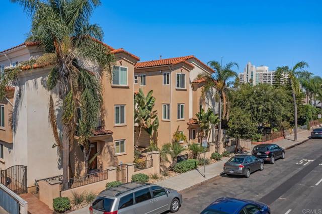 Detail Gallery Image 1 of 29 For 4064 1st Ave, San Diego,  CA 92103 - 3 Beds | 3 Baths