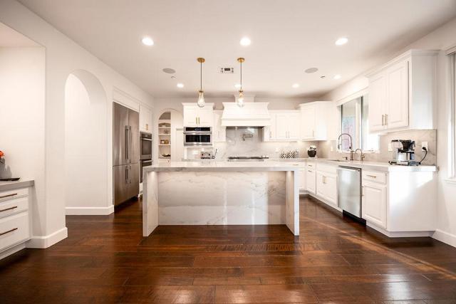 2953 Pebble Beach Circle, Fairfield CA: https://media.crmls.org/mediaz/3f020eff-e746-42cf-866f-1f4829c1710f.jpg