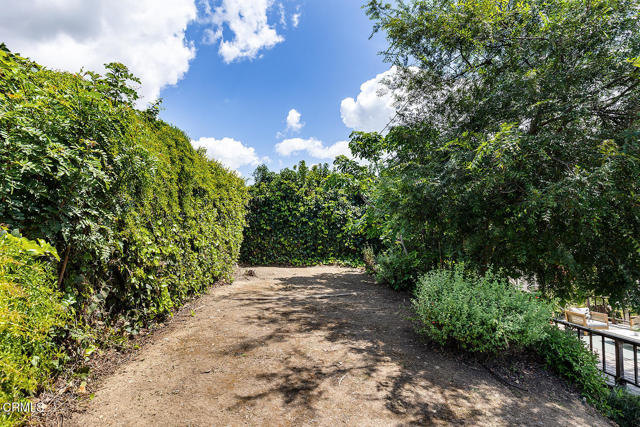 Detail Gallery Image 28 of 29 For 3663 Roderick Rd, Los Angeles,  CA 90065 - 3 Beds | 2 Baths