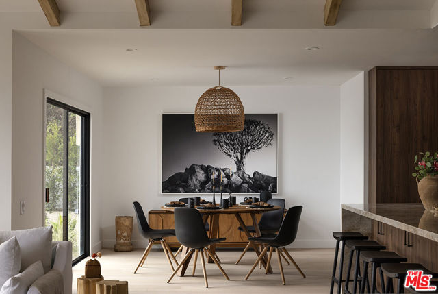 20374 Seaboard Road, Malibu CA: https://media.crmls.org/mediaz/3f030020-d3e6-4503-bd2b-a4e4236d3592.jpg