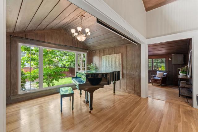 1690 Cordilleras Road, Redwood City CA: https://media.crmls.org/mediaz/3f0364e6-8a2e-4702-a356-5cc92f21e4f4.jpg