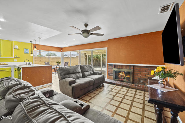 Detail Gallery Image 8 of 21 For 1531 Lakehurst St, Oxnard,  CA 93030 - 4 Beds | 2 Baths