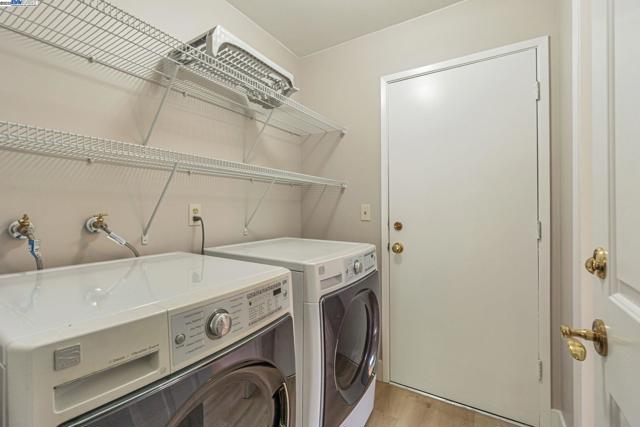 36 Barcelona Ct, Danville CA: https://media.crmls.org/mediaz/3f043612-d36c-47f8-bf0b-3e9fae83b919.jpg