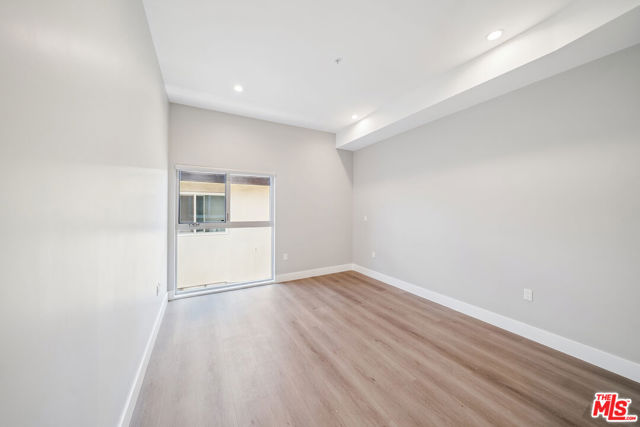 1223 N Hayworth Avenue, West Hollywood CA: https://media.crmls.org/mediaz/3f046bbf-da3f-4263-a62a-ac9c6bda7ed6.jpg