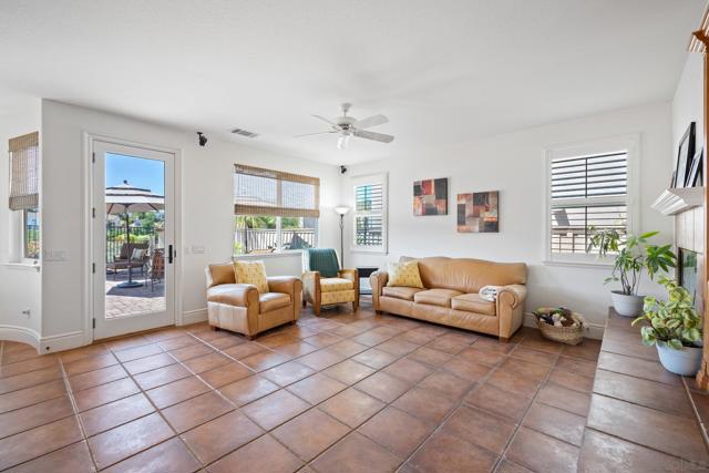 3243 Avenida Aragon, Carlsbad CA: https://media.crmls.org/mediaz/3f04ae5a-5ff1-4f92-b3ba-7a8fabd99543.jpg