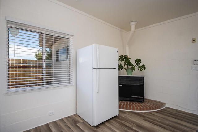 57349 Mesa Drive, Yucca Valley CA: https://media.crmls.org/mediaz/3f05a91d-d47b-4bd5-8ecc-ed49a934bf0d.jpg
