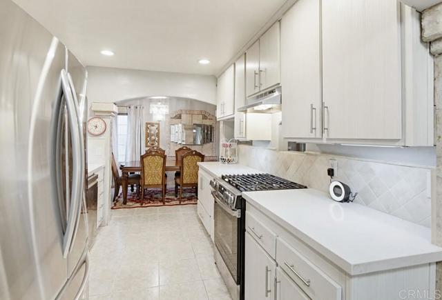 Detail Gallery Image 13 of 49 For 1775 Risueno Ct, San Diego,  CA 92154 - 4 Beds | 3 Baths