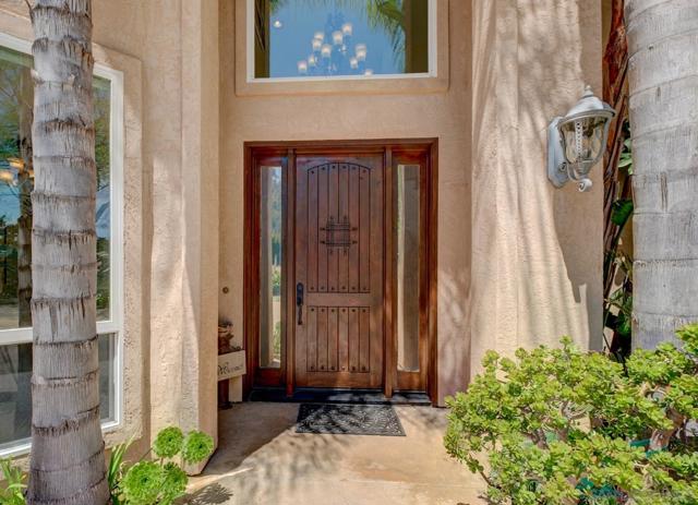 16677 Falcon Heights Rd, Ramona CA: https://media.crmls.org/mediaz/3f071a33-a954-48bf-a0d8-9fb27edf8237.jpg