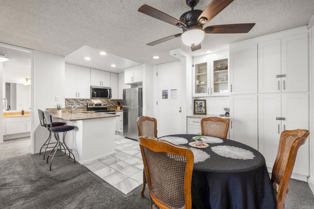 999 Pacific Street - photo 11